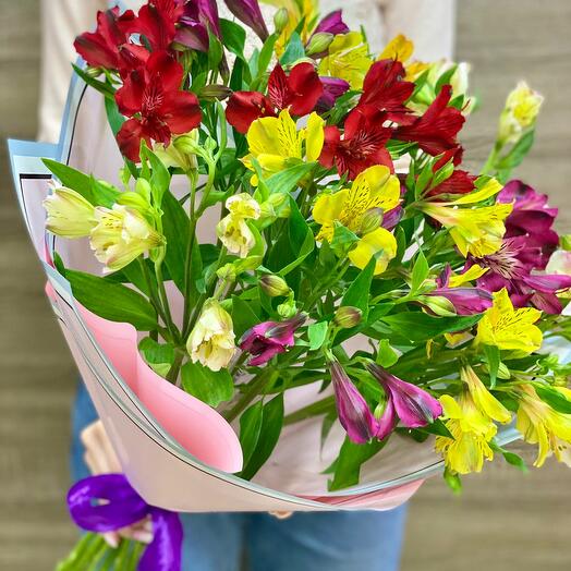 Bouquet of 11 alstroemeria