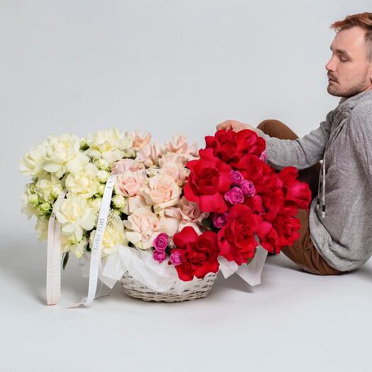 Корзина с цветами «градиент» N30