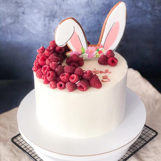 Bunny cake with raspberries