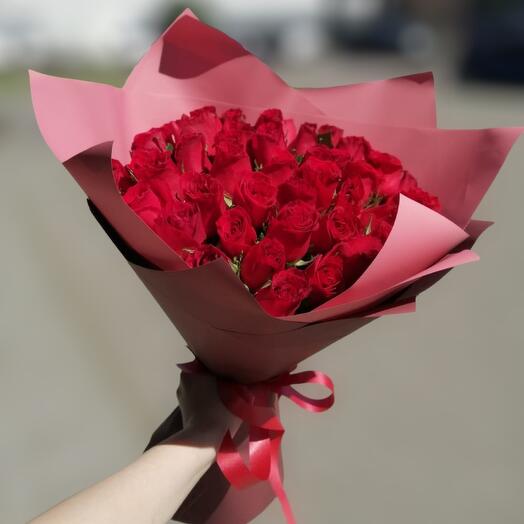 45 red roses