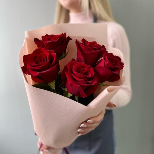 Ramo de rosas rojas