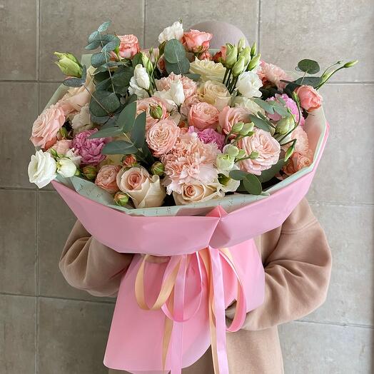 Round bouquet cream