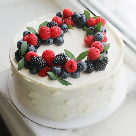 Торт с ягодным сердцем маме подруге сестре бабушке коллеге на день рождения к чаю