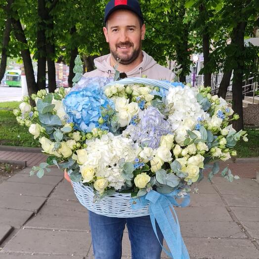 Большая бело-голубая корзина XXL
