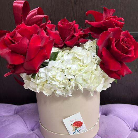 Французская Роза Эквадор с Гортензией🌹