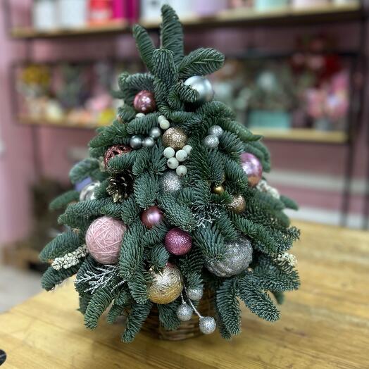 Елочка из нобилиса розовая красавица