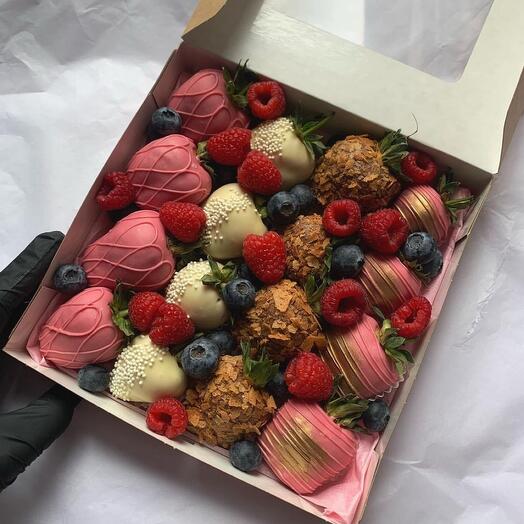 Клубника в шоколаде «Berry Dream»