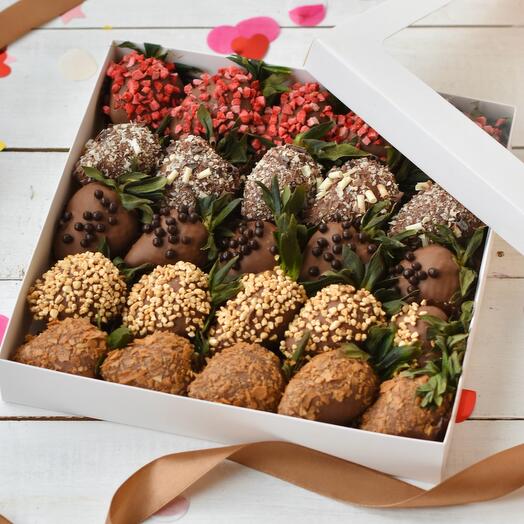 Chocolate-covered strawberries Crispy mix 25-30 pieces