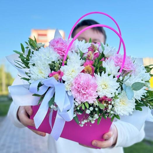 Цветы в коробке