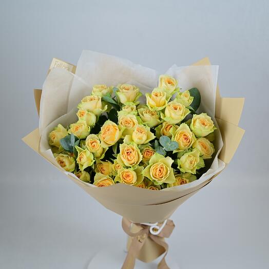 9 Yellow Roses Bouquet