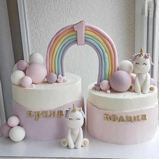 Тортик близняшкам