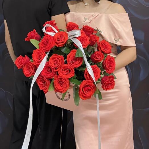 Розы в коробке