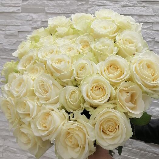 Bouquet of 25 white roses