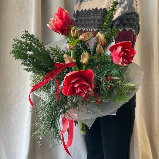 Зимний букет с гиппеаструмами