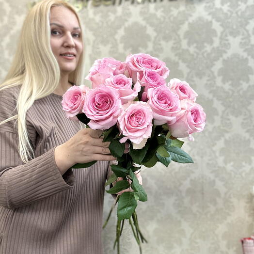 Роза розовая 11 шт
