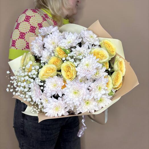 A bouquet with a fluffy chrysanthemum and a rose
