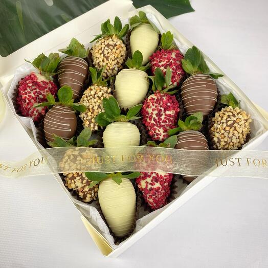 N20 Fresas cubiertas de chocolate