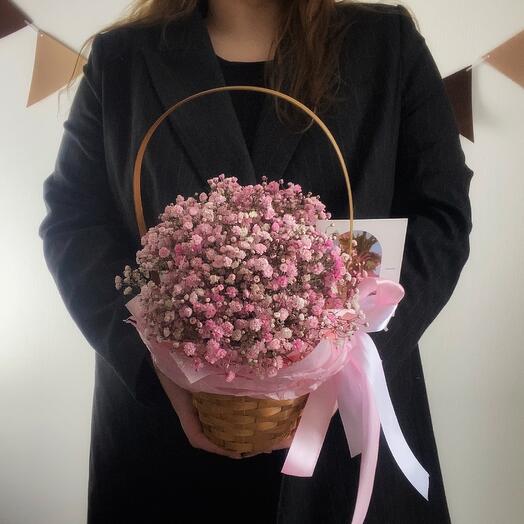 «Аметист»- Корзина с розовой гипсофилой