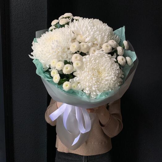 Bouquet of chrysanthemums "Magic"
