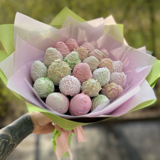 Strawberry bouquet "Candy"