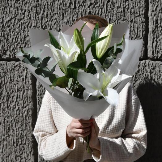 Комплимент Лилия и эвкалипт