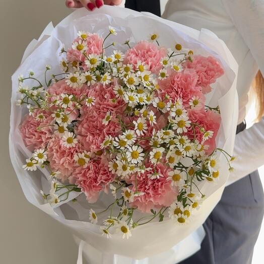 Букет с ромашками