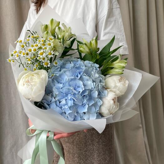 Bouquet of hydrangeas and peonies