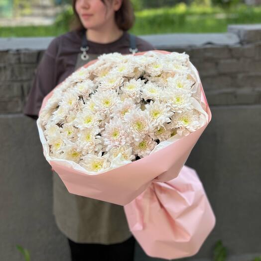 Моно букет из розовой кустовой хризантемы
