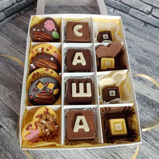 Шоколадный набор "Саша"