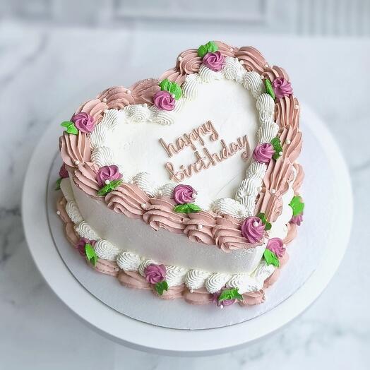 Торт-сердце Happy Birthday, торт для девушки, для женщины на День Рождения, сердечко