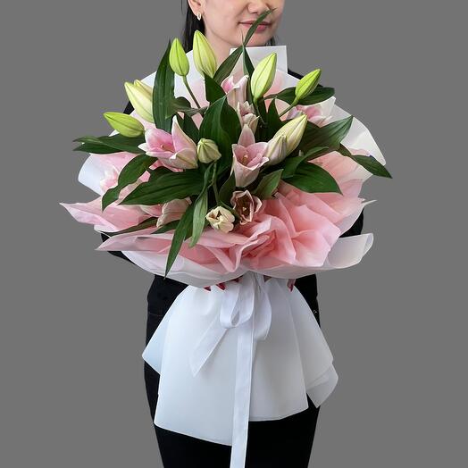 Букет из Азиатской Лилии