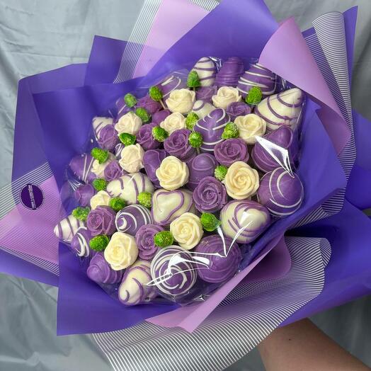 Chocolate-covered strawberries Maxi PREMIUM collection "Lavender Dreams"