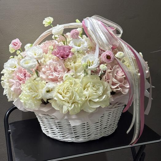 Корзина с цветами🌸