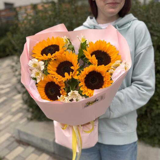 Букет из 🌻 и альстемерии