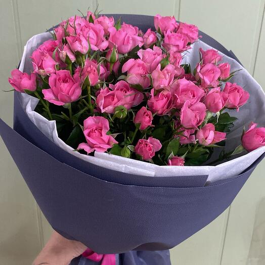 Букет кустовых роз