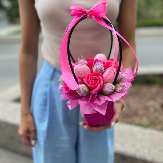 Букет из мыла в корзинке