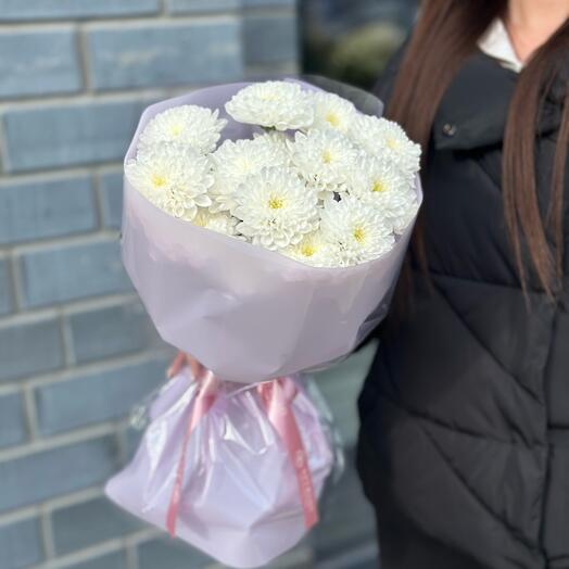 Букет комплимент из белоснежных хризантем