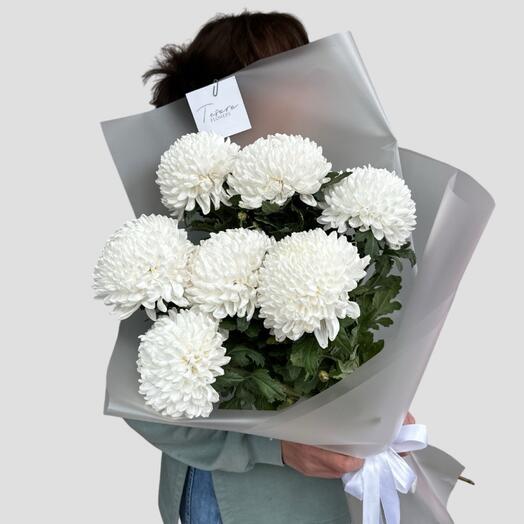 Букет из белых хризантем 2