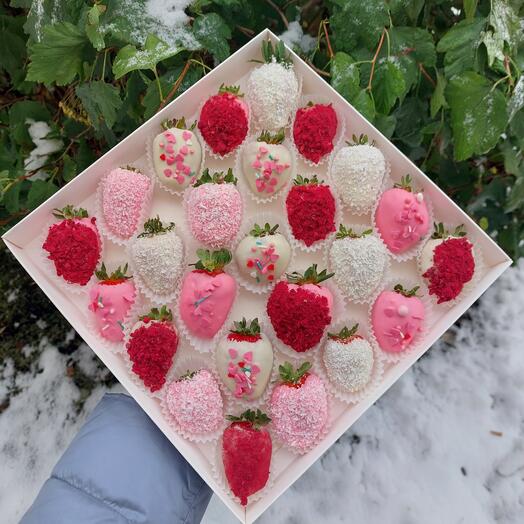Клубника в шоколаде (20-25 ягод) ФВ15