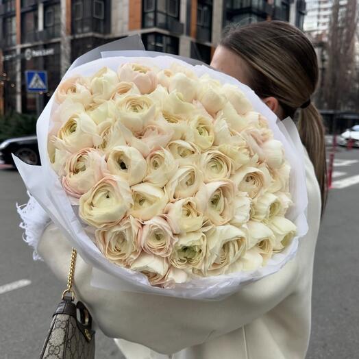 Нежные ранункулюсы
