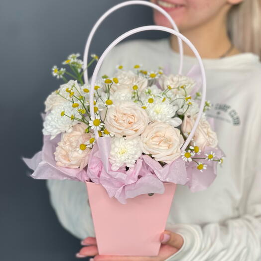 Корзина с цветами