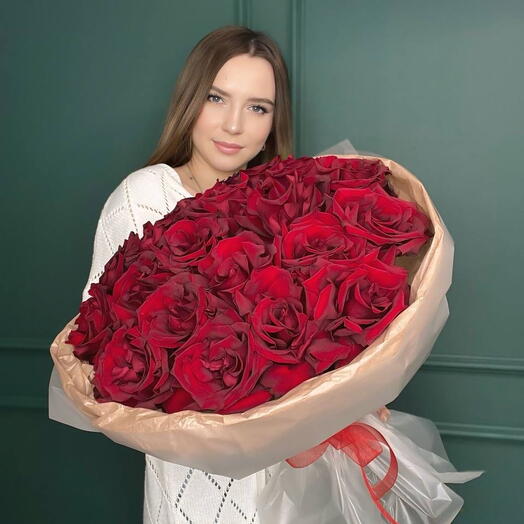 Букет из 21 красной французской розы 512