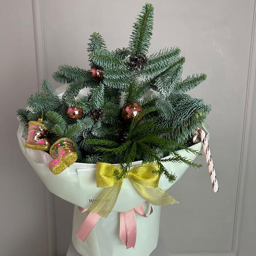 Елка в букете