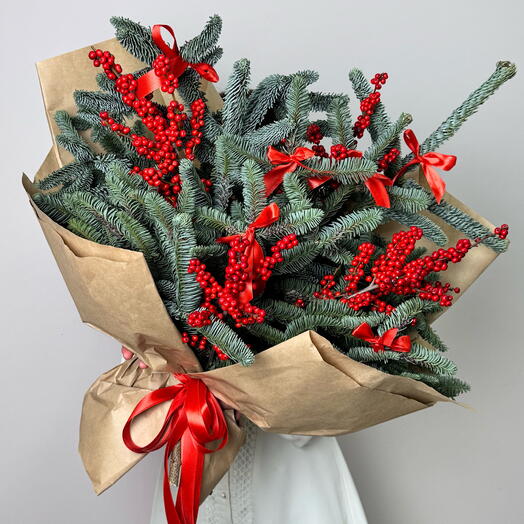 Новогодний Букет Из Нобилиса и Илекса (63)