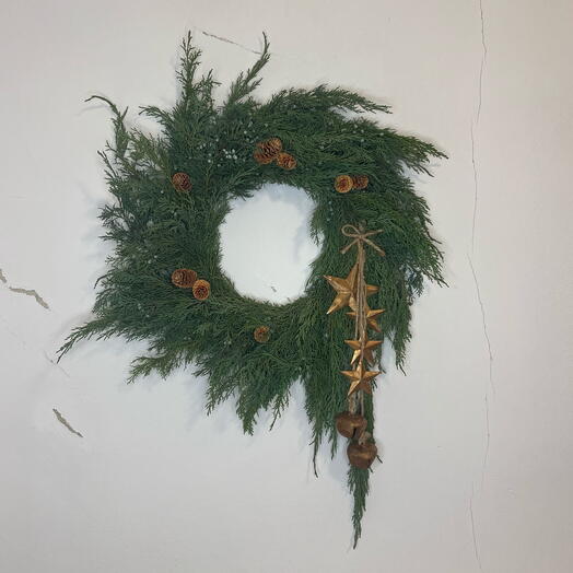 Corona navideña minimalista 1