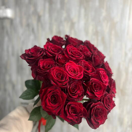 Букет из 25 красных роз