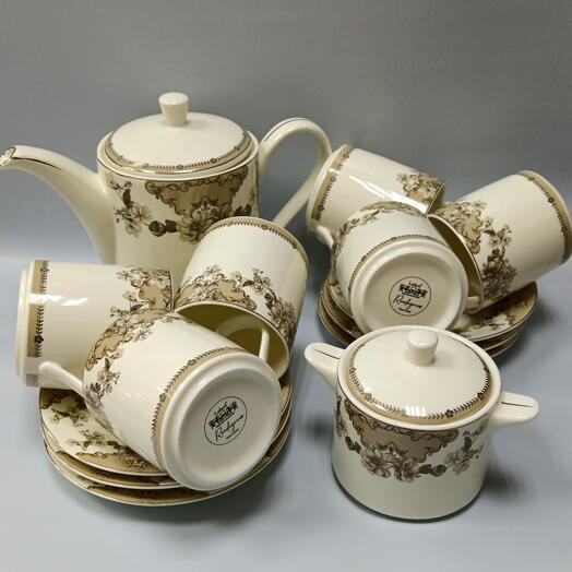 Чайный сервиз на 6 персон