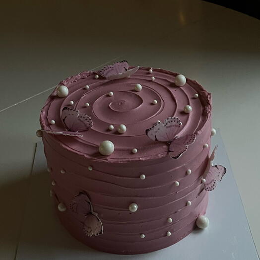 Торт 2 кг с бабочками