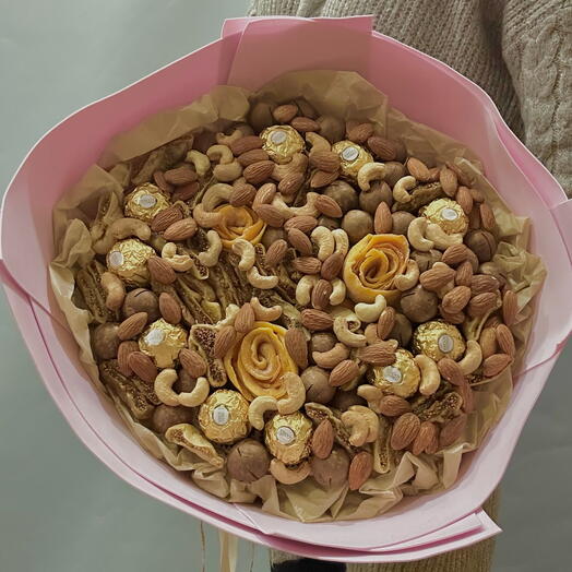 Ramo de frutas secas, Nueces y dulces (ramo comestible)