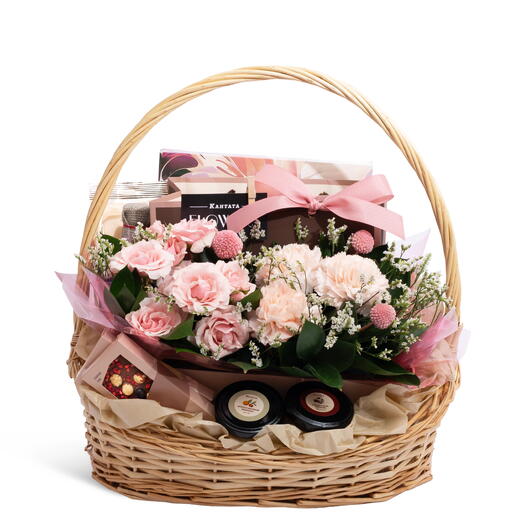 Корзина «Признание в лепестках» Кантата